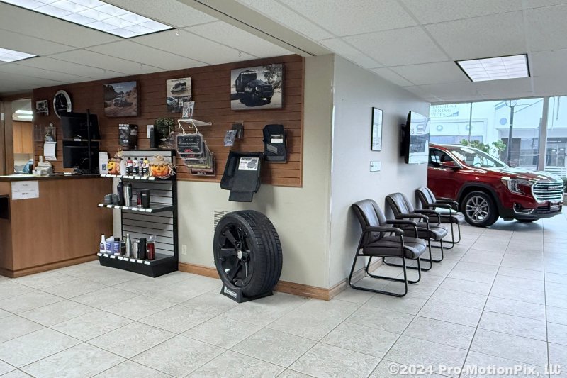 Used 2013 Cadillac CTS Luxury RWD image 6