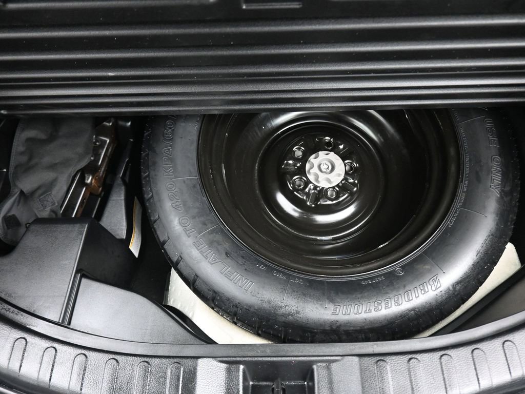 Used 2018 Toyota RAV4 XLE w/ Plus Extra Value Package image 45