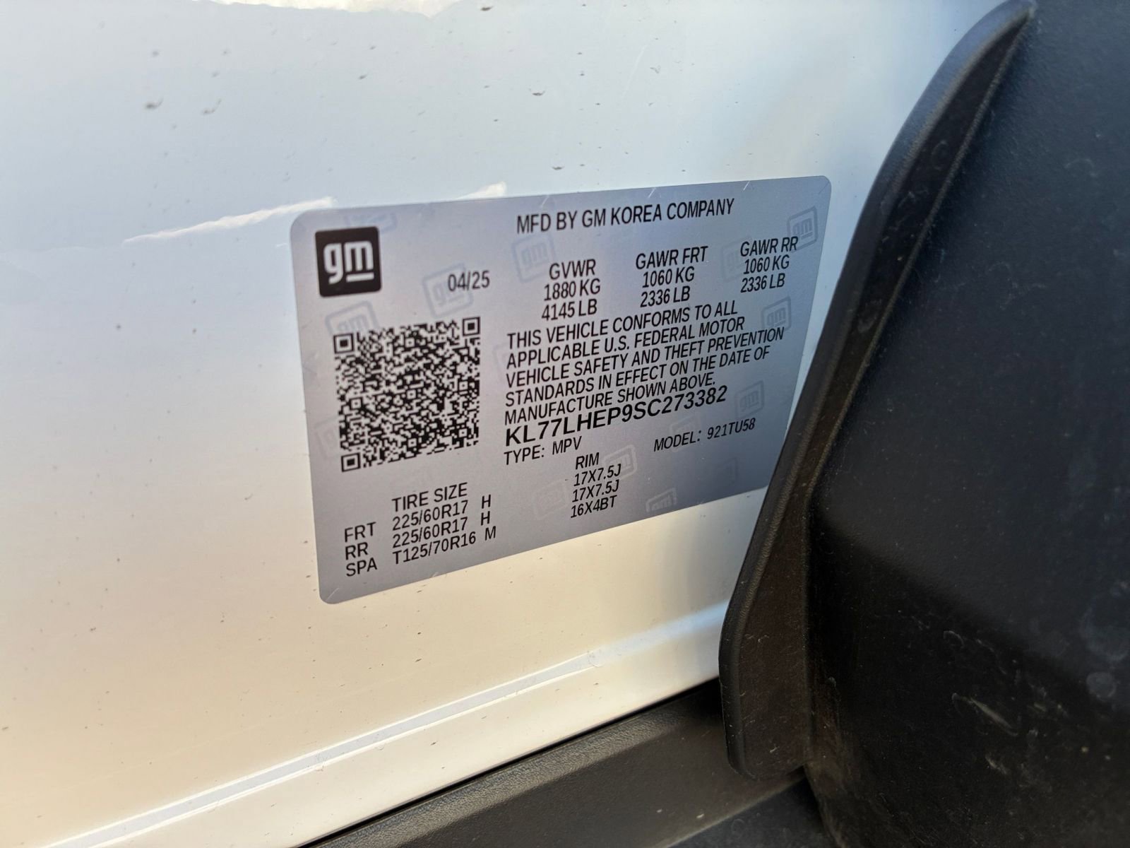 Used 2025 Chevrolet Trax LT w/ LT Convenience Package image 28