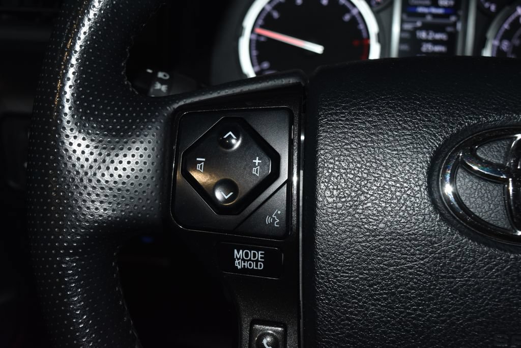 Used 2024 Toyota 4Runner TRD Off-Road Premium AWD/4WD image 7