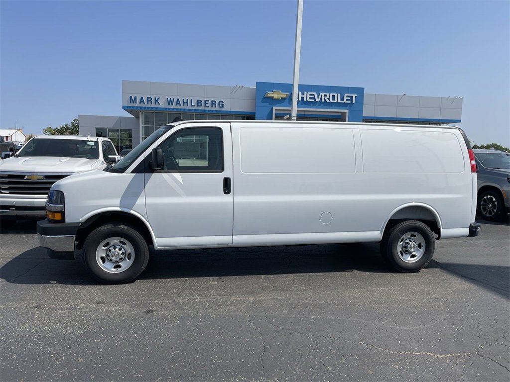 New 2025 Chevrolet Express 3500 Extended w/ Driver Convenience Package image 3