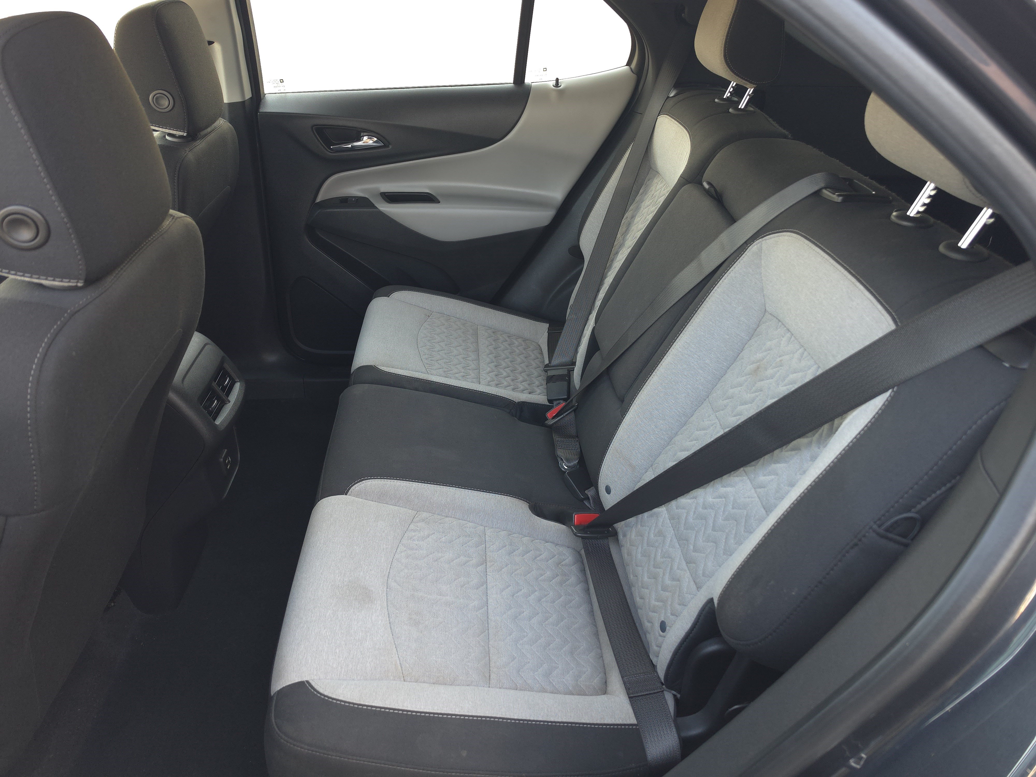 Used 2022 Chevrolet Equinox LS w/ LS Convenience Package FWD image 17