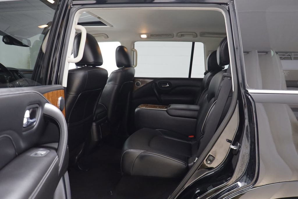 Used 2018 INFINITI QX80 4WD w/ All Season Package image 14