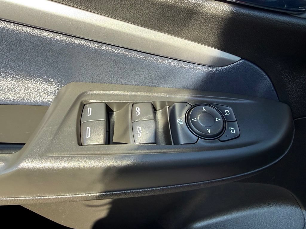 Used 2023 Chevrolet Bolt EUV Premier w/ Sun & Sound Package FWD image 28