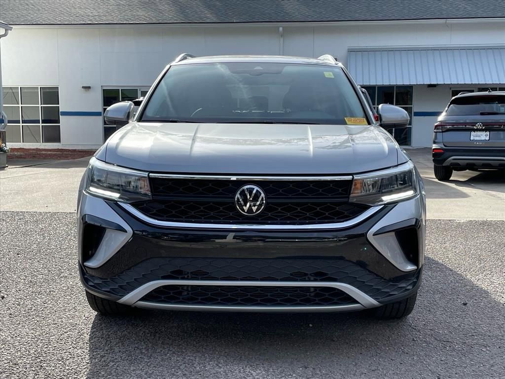 Used 2023 Volkswagen Taos SE image 31