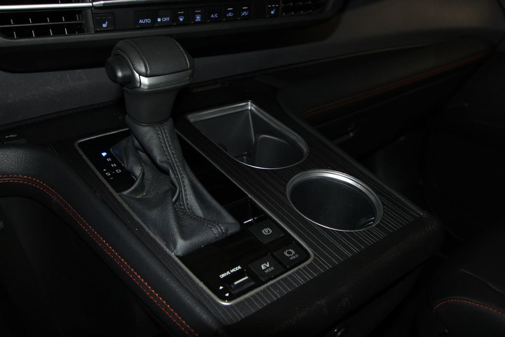 Used 2023 Toyota Sienna XSE image 21