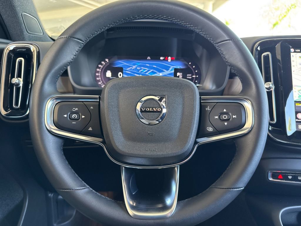 Certified 2023 Volvo C40 P8 Recharge Ultimate image 22