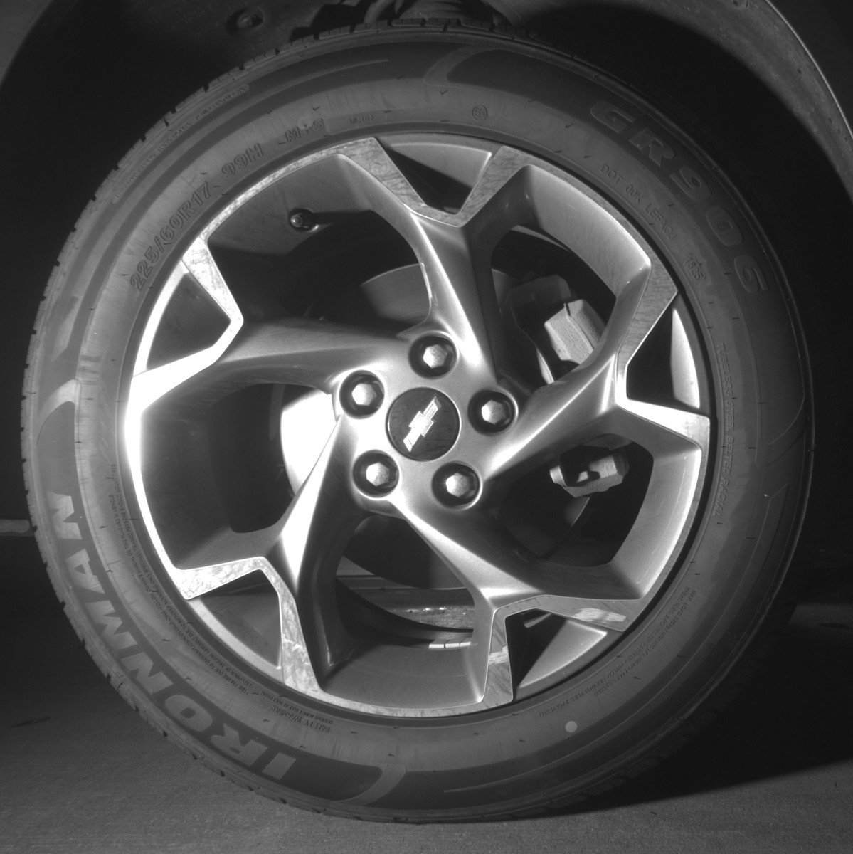 Used 2025 Chevrolet Trax LT FWD image 13