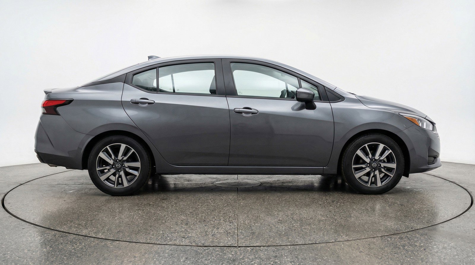 Used 2025 Nissan Versa SV image 11
