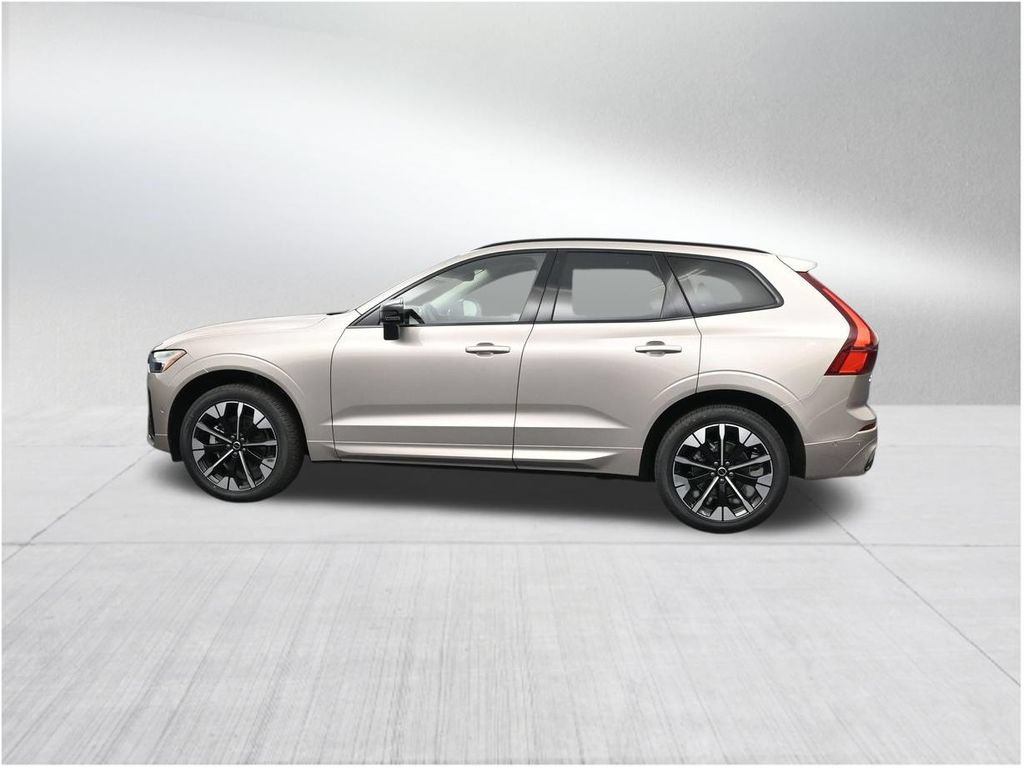 New 2026 Volvo XC60 B5 Plus AWD/4WD image 2