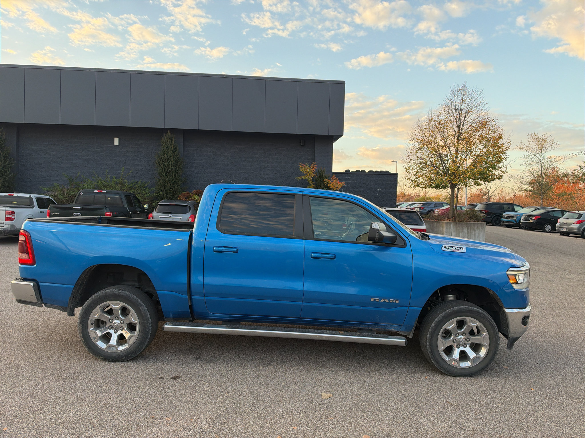 Used 2022 RAM 1500 Big Horn AWD/4WD image 5