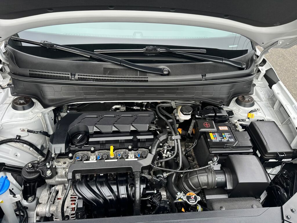 Used 2023 Hyundai Venue SEL w/ Cargo Package image 32