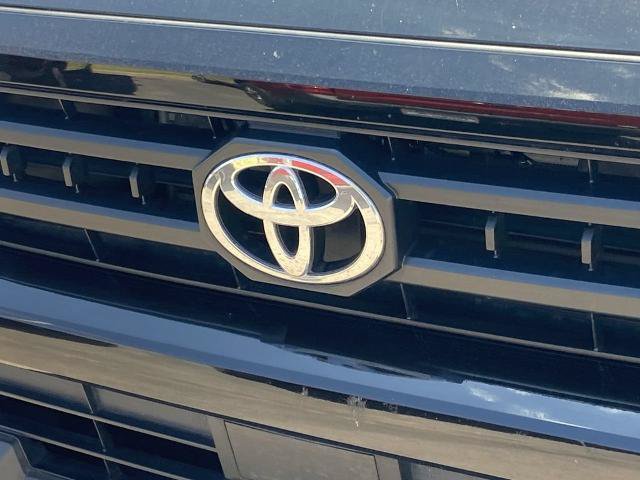Used 2025 Toyota 4Runner SR5 AWD/4WD image 26
