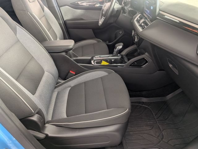 Certified 2025 Chevrolet TrailBlazer LT w/ Convenience Package AWD/4WD image 31