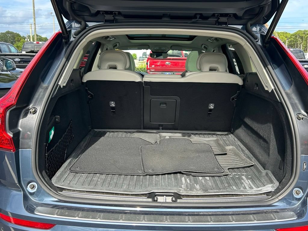 Used 2023 Volvo XC60 B5 Ultimate w/ Climate Package AWD/4WD image 49