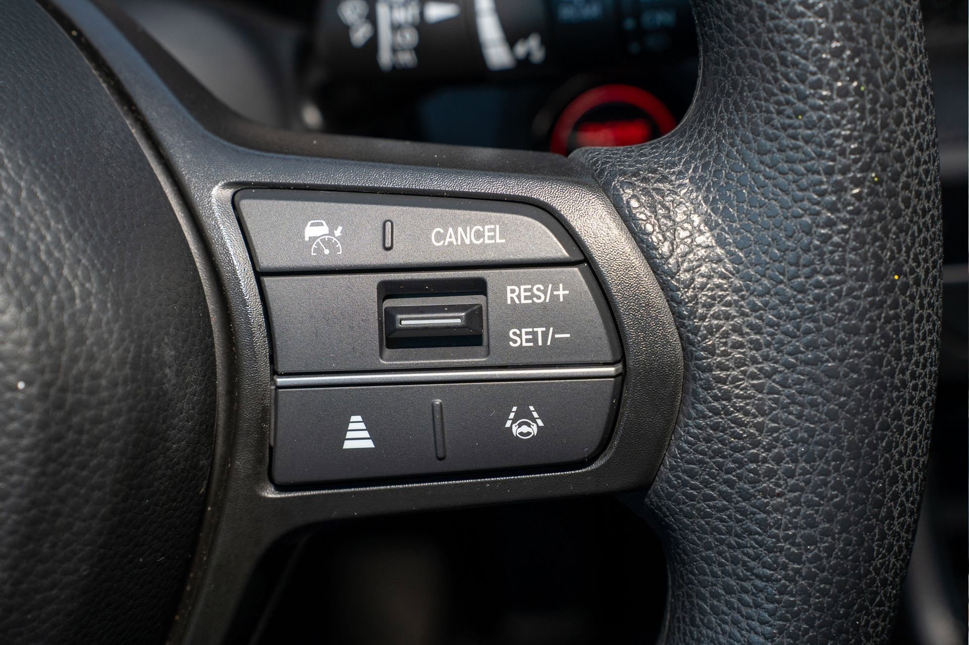 Certified 2025 Honda CR-V EX image 33