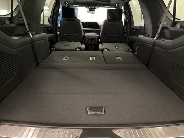 New 2026 Chevrolet Suburban Premier image 23