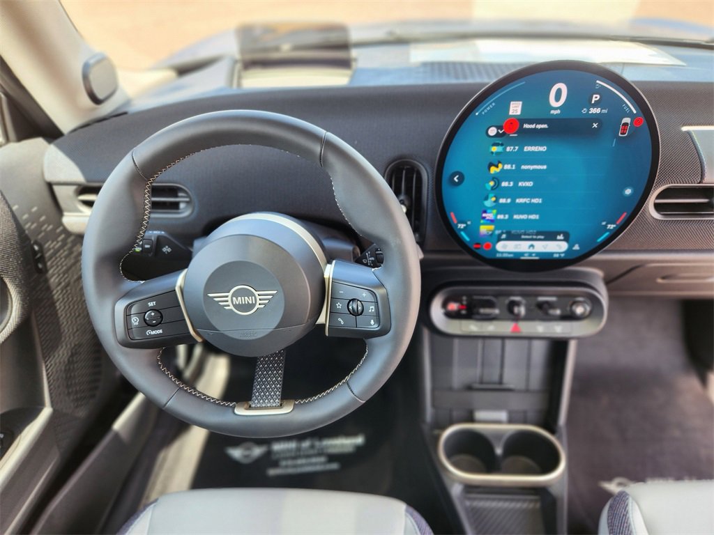 Used 2025 MINI Cooper 2-Door Hardtop image 19