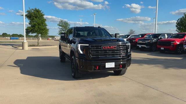 Used 2025 GMC Sierra 2500 AT4 w/ AT4 Premium Plus Package image 2