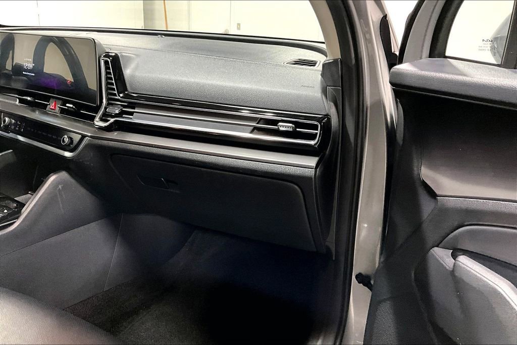 Used 2024 Kia Sportage EX FWD image 19