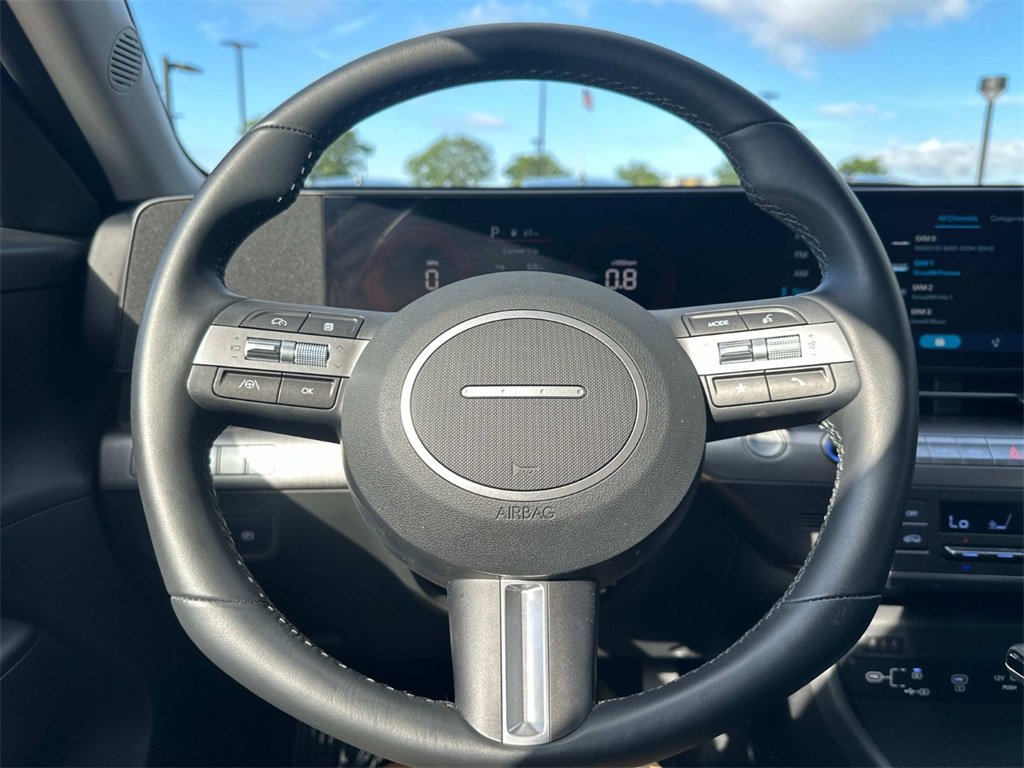 Used 2025 Hyundai Kona SEL image 15