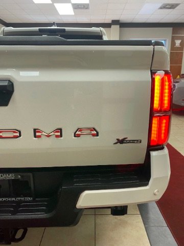 Used 2024 Toyota Tacoma TRD Sport w/ TRD Sport Upgrade Package image 32