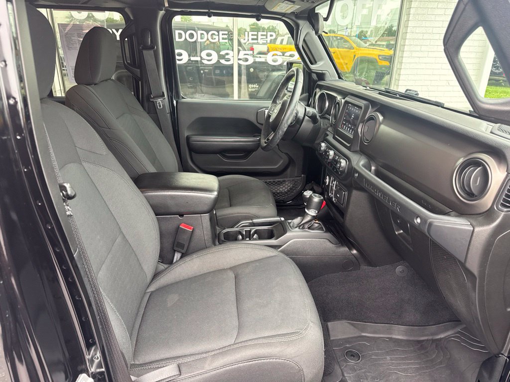 Used 2019 Jeep Wrangler Unlimited Sport AWD/4WD image 4