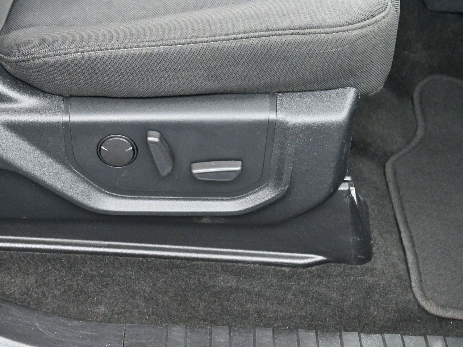 Used 2020 Ford F150 XLT w/ Equipment Group 302A Luxury image 33