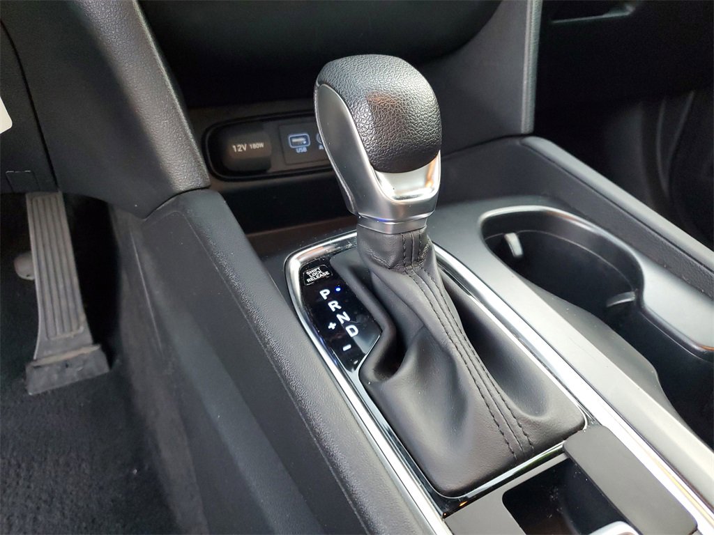 Used 2019 Hyundai Santa Fe SE image 24