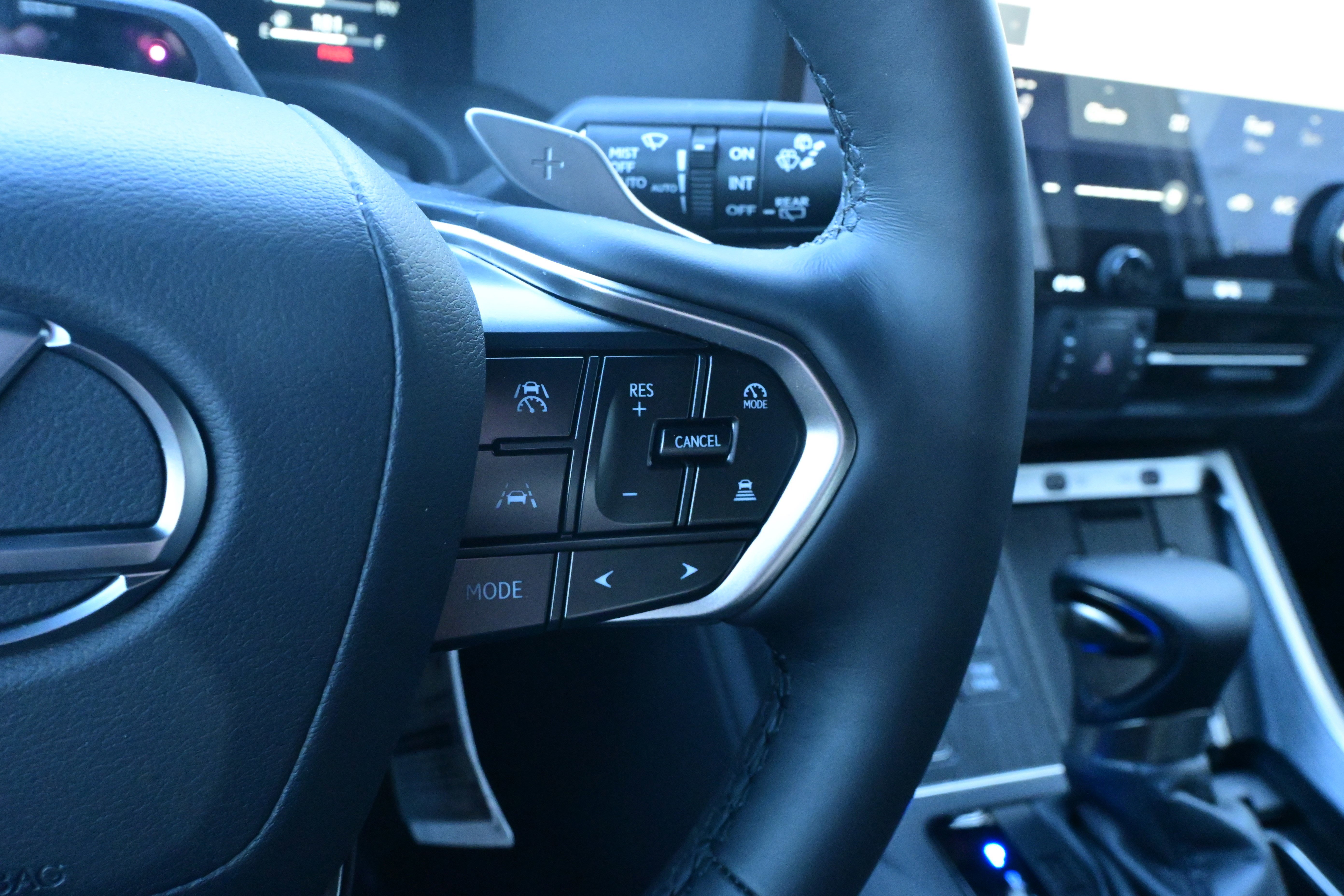 Used 2025 Lexus GX 550 GX 550 Premium+ w/ Accessory Package (2T) image 19