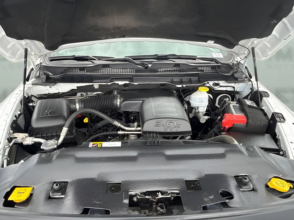 Used 2024 RAM 1500 Warlock AWD/4WD image 16
