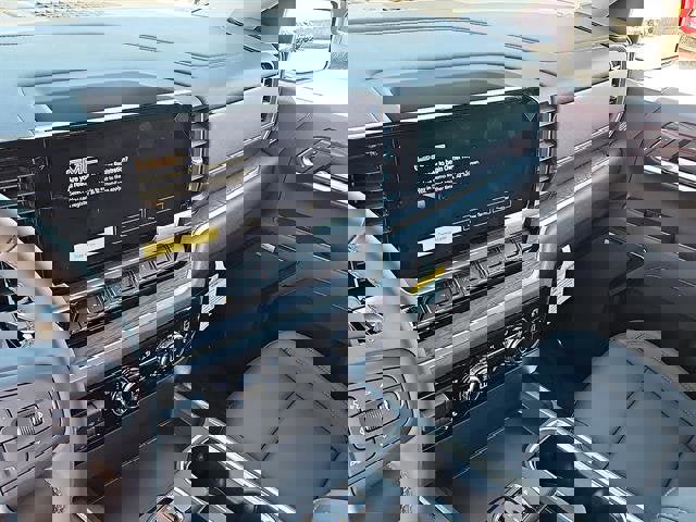 New 2026 GMC Sierra 1500 SLT image 19