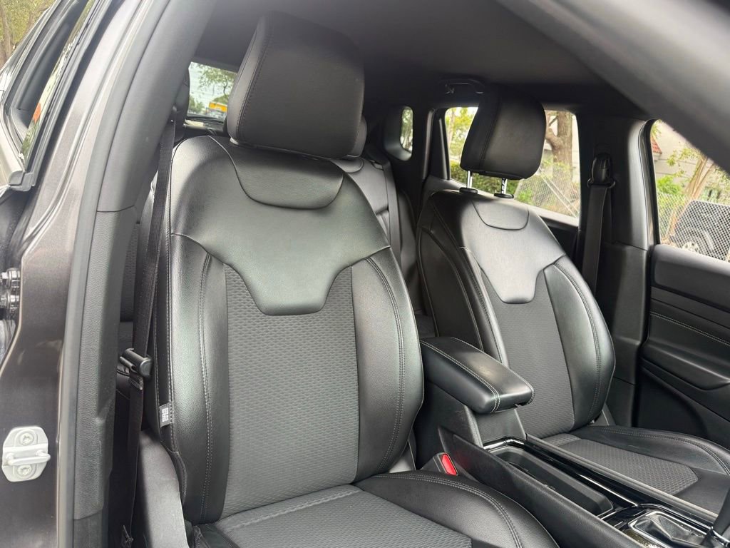 Certified 2022 Jeep Compass Altitude image 32