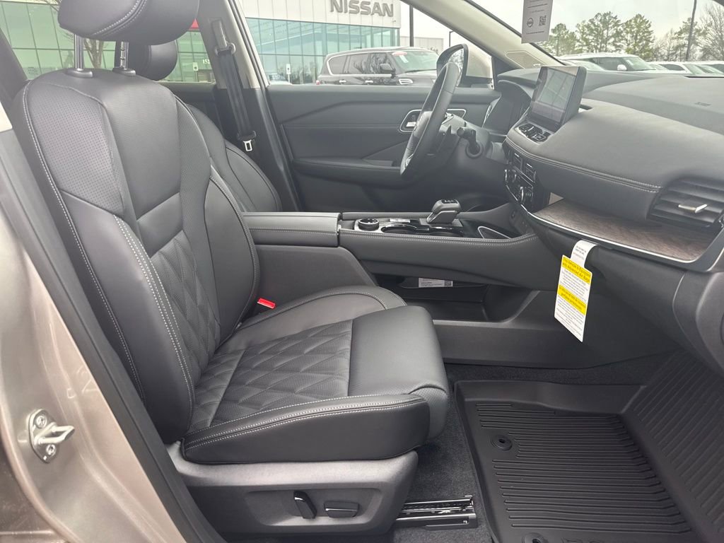 New 2026 Nissan Rogue Platinum w/ Platinum Premium Package image 40