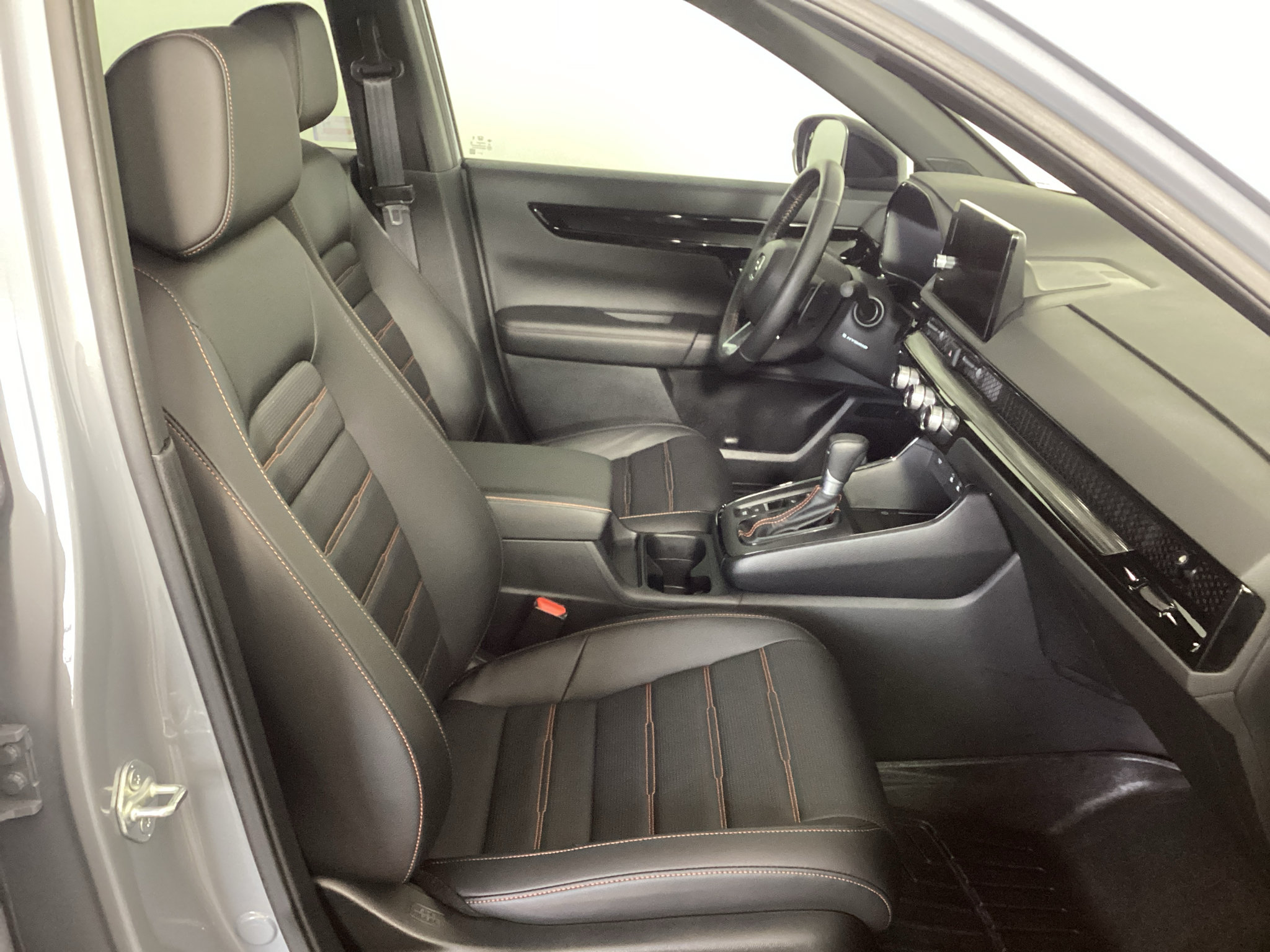 Used 2026 Honda CR-V Sport Touring image 9