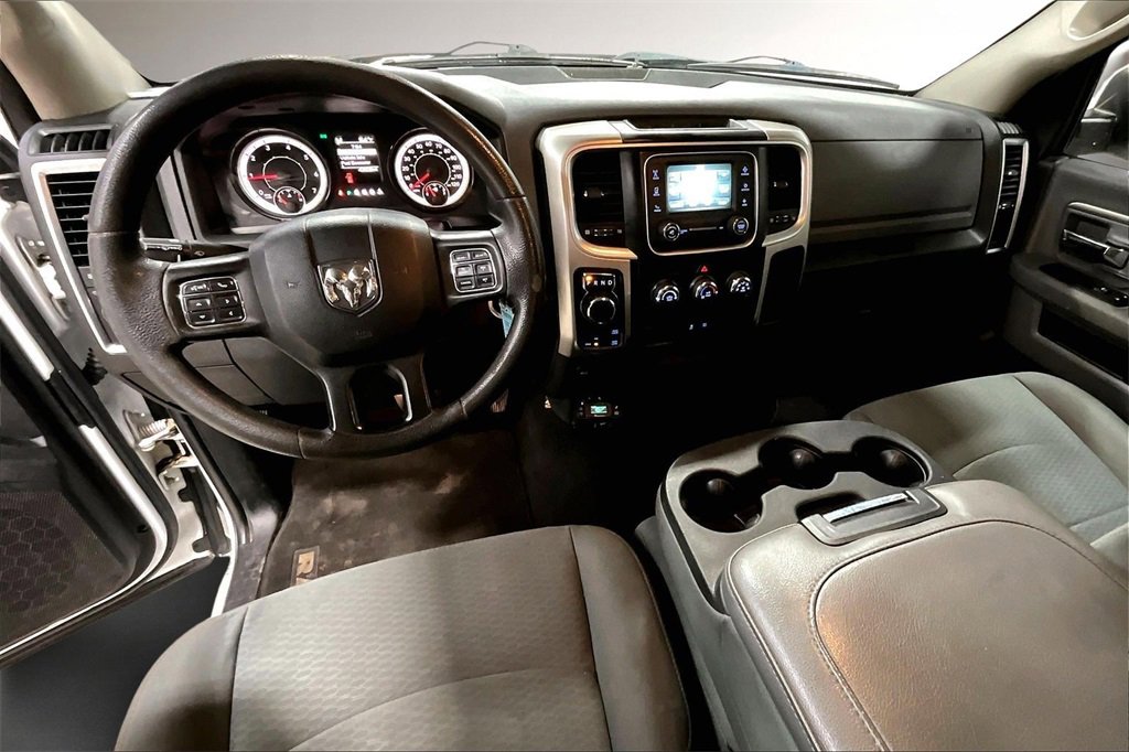 Used 2017 RAM 1500 Classic SLT image 8