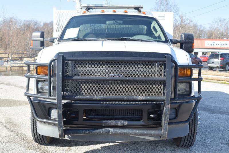 Used 2008 Ford F450 2WD Regular Cab Super Duty image 3