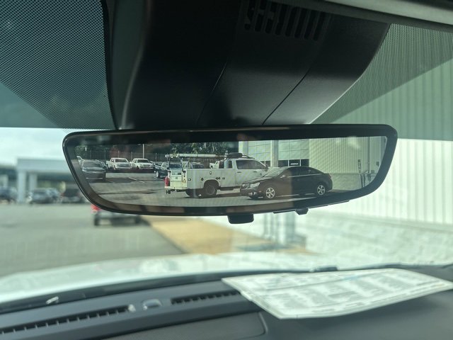 New 2025 Chevrolet Suburban Premier image 23