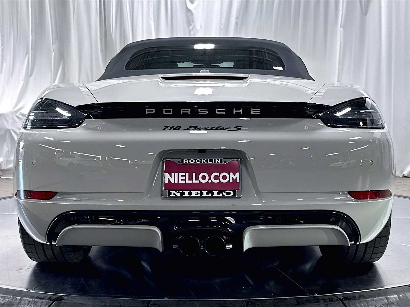 Used 2025 Porsche 718 Boxster S RWD image 9