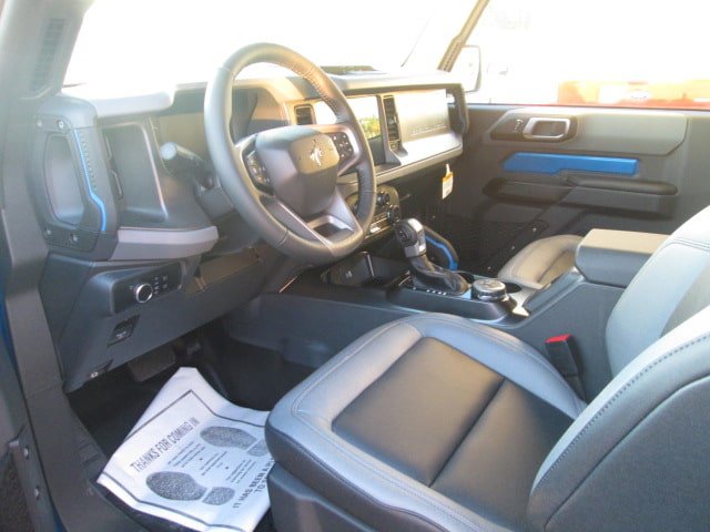 New 2024 Ford Bronco Black Diamond AWD/4WD image 15