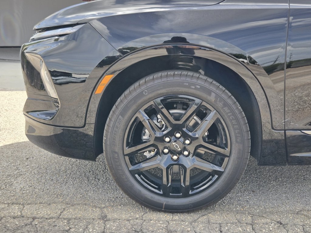 New 2026 Chevrolet Blazer RS w/ Driver Confidence II Package FWD image 9