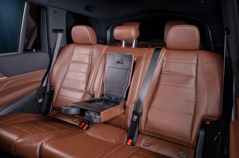 New 2026 Mercedes-Benz GLS 580 4MATIC image 32