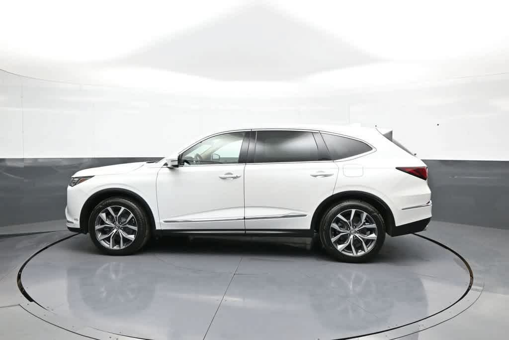 Certified 2024 Acura MDX w/ Technology Package AWD/4WD image 9