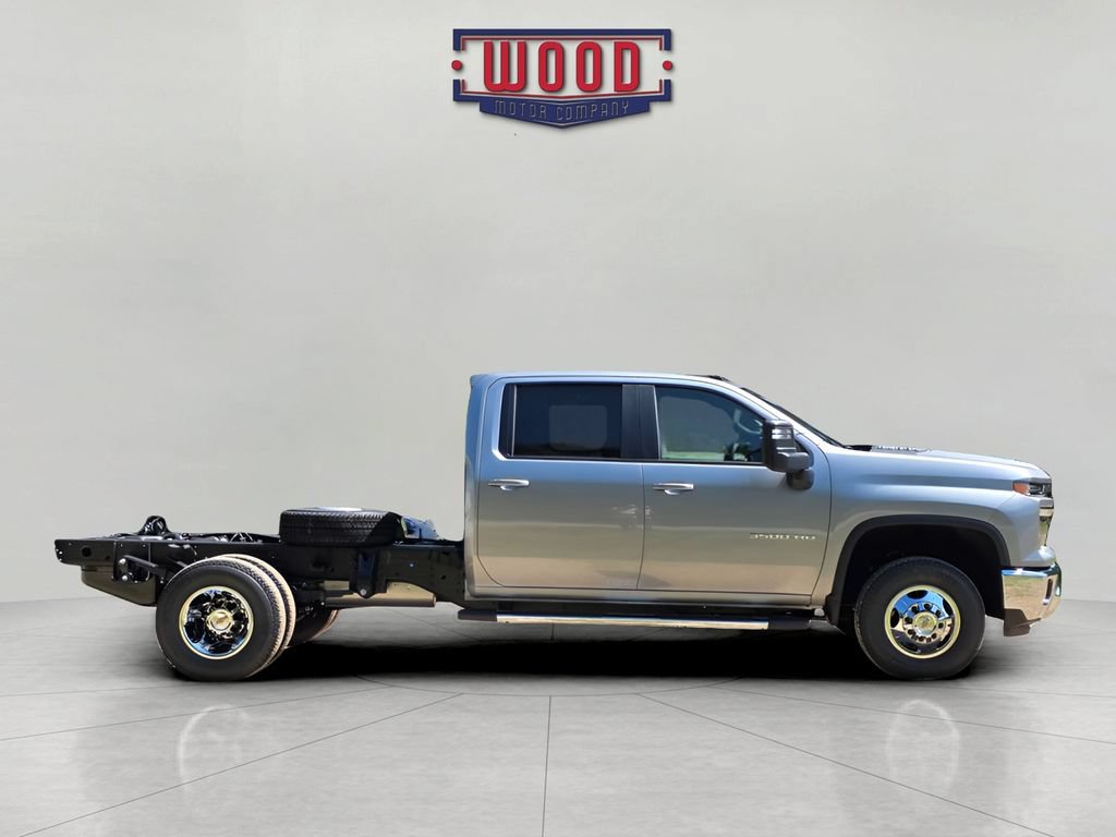 New 2026 Chevrolet Silverado 3500 LT w/ Convenience Package AWD/4WD image 2