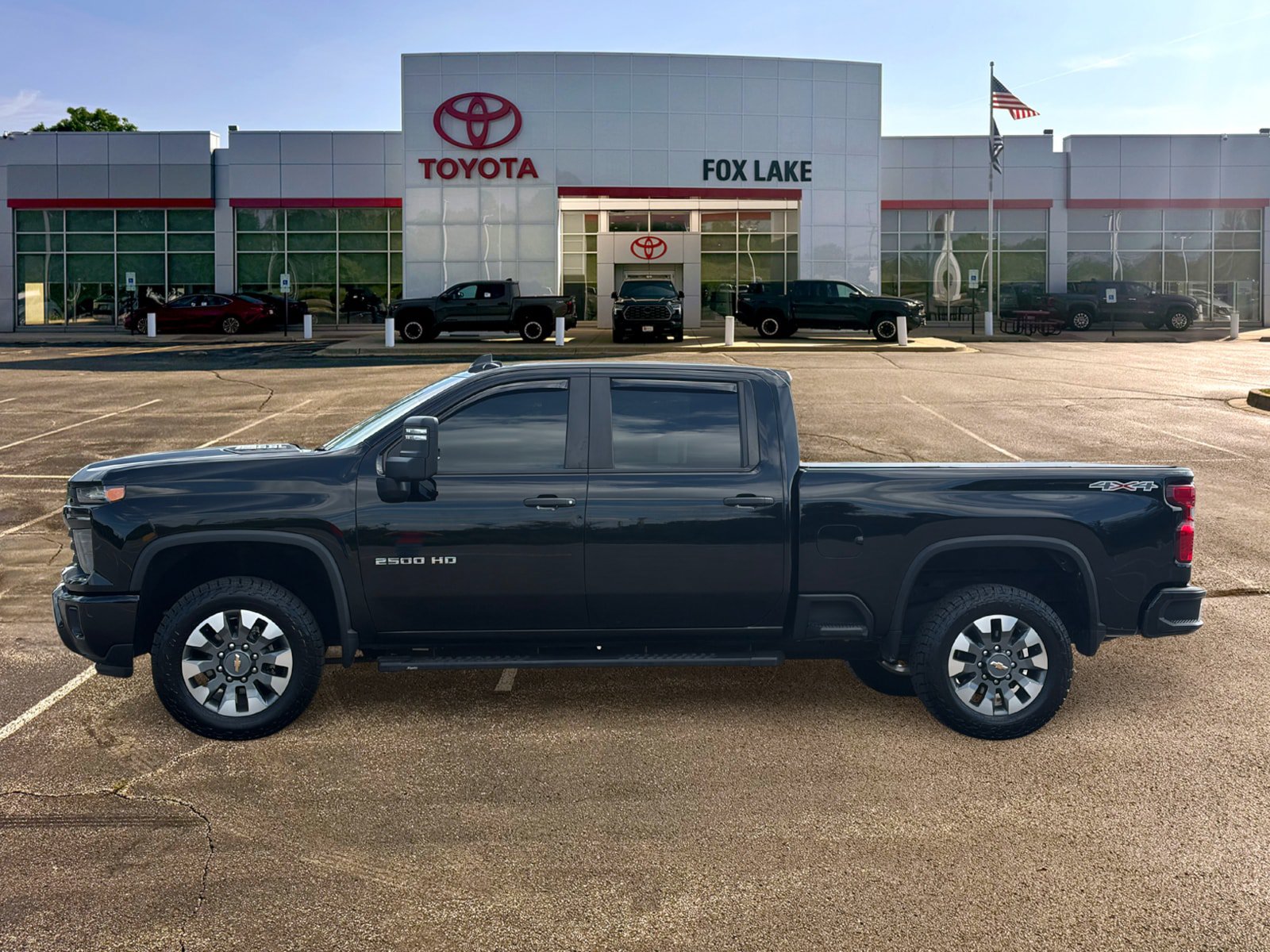 Used 2024 Chevrolet Silverado 2500 Custom w/ Custom Value Package AWD/4WD image 2