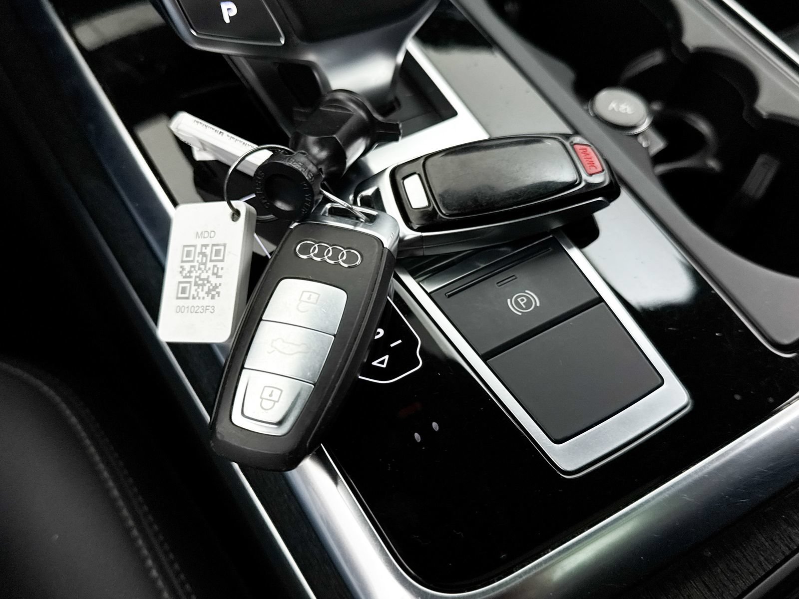 Used 2019 Audi Q8 Premium AWD/4WD image 36