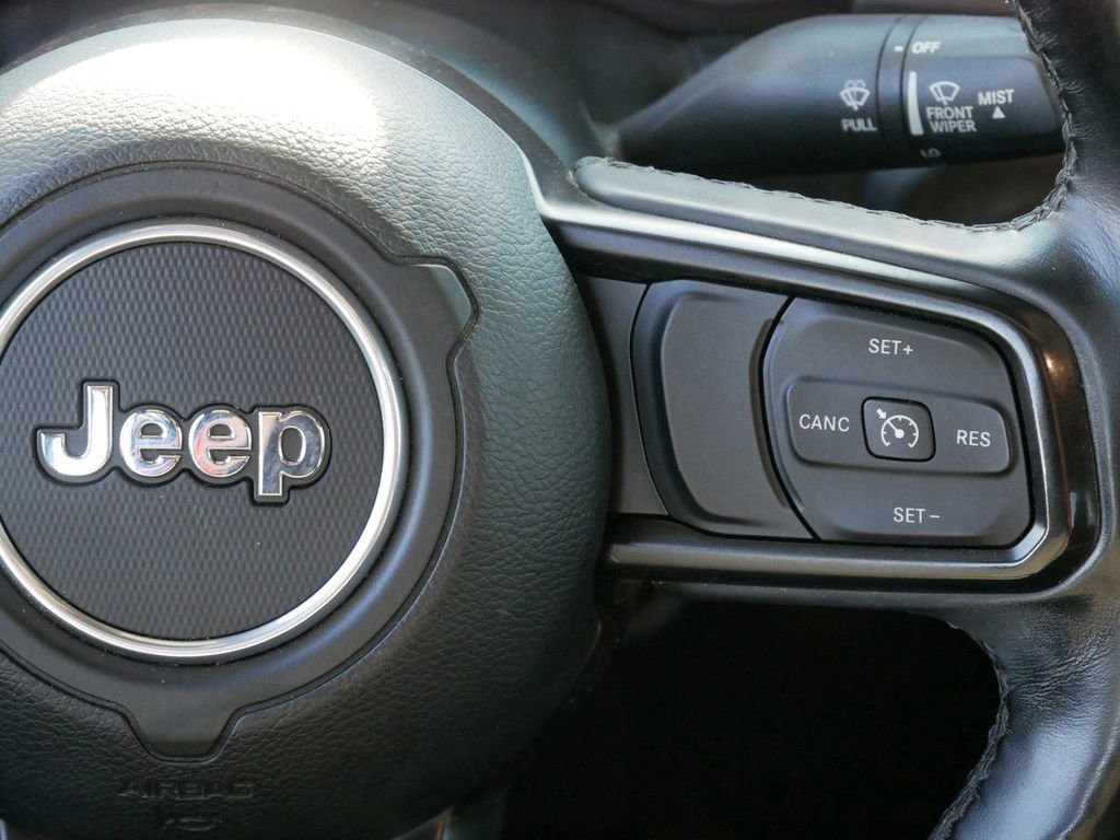 Used 2021 Jeep Gladiator Sport image 18