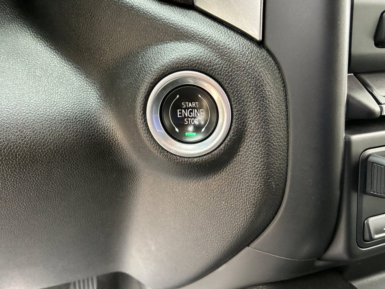 Used 2022 Chevrolet Silverado 1500 LT Trail Boss w/ Convenience Package II image 28