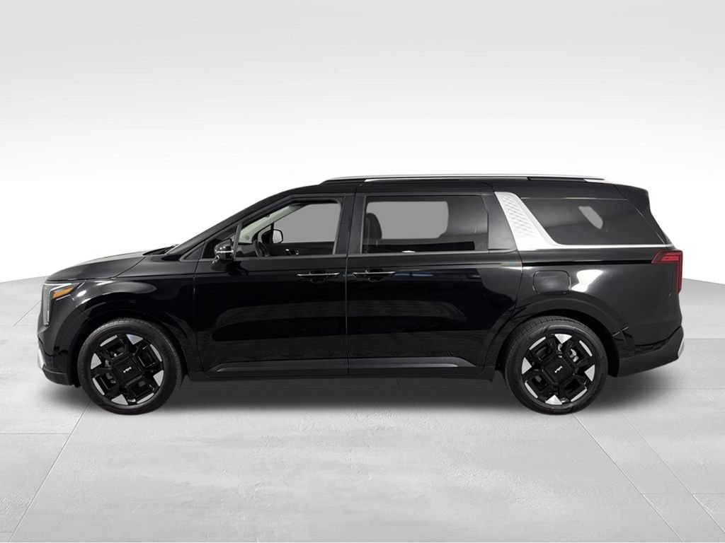Used 2025 Kia Carnival EX FWD image 11