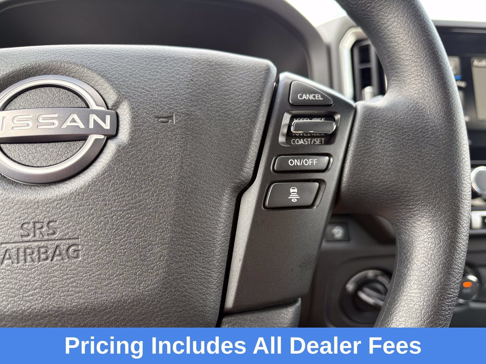 Used 2025 Nissan Frontier SV AWD/4WD image 16